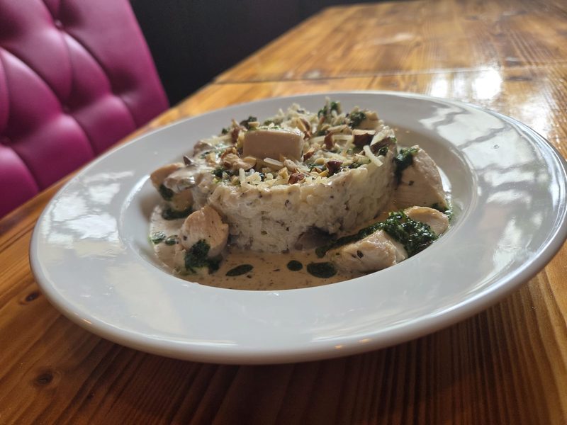 Émincé de poulet, risotto champignons – Le Relais d'Uriage